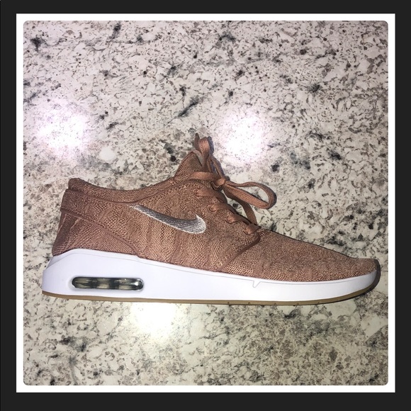 NEW Nike Air Max Janoski Rose Gold Sneakers - Picture 9 of 15